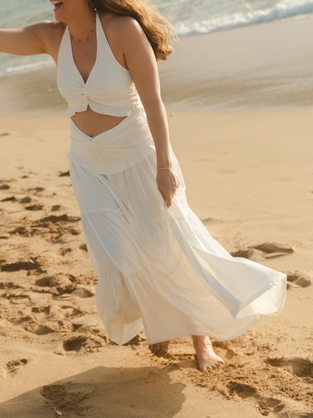 Noelle Maxi Skirt Set in White - Picture 4 of 10